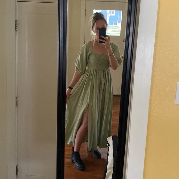 green emerald velvet dress Sage Green Cotton Gauze Sleeveless Dress - Midi Dresses main image 1